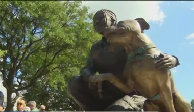 Statue honors slain Chicago police officer Ella French in Garfield Ridge