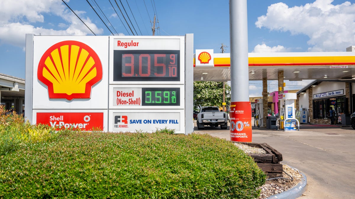 New York gas prices rose from last week: See how much here