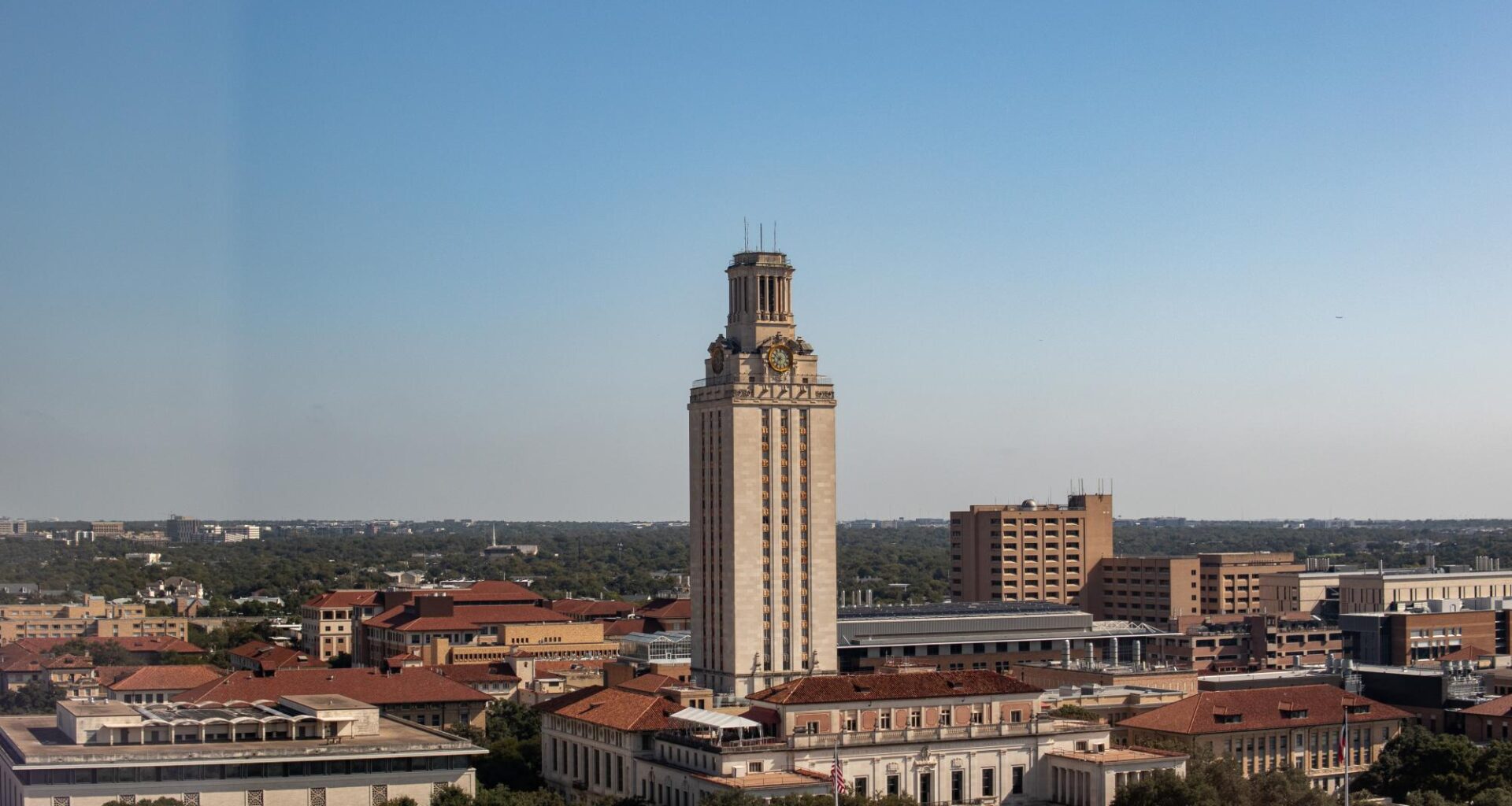 Former MD Anderson researcher charged with stealing cancer research to China – The Daily Texan