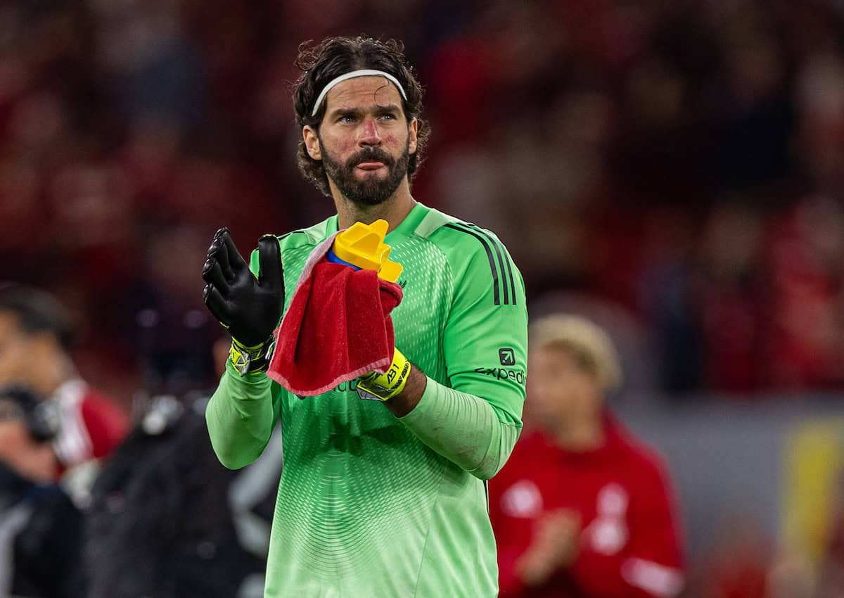 LIVERPOOL, ENGLAND - Friday, August 15, 2025: Liverpool's goalkeeper Alisson Becker applauds the supporters during the FA Premier League match between Liverpool FC and AFC Bournemouth at Anfield. Liverpool won 4-2. (Photo by David Rawcliffe/Propaganda)