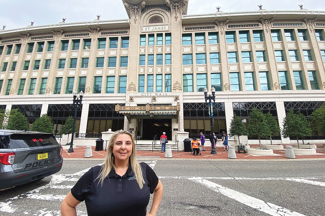 Jax Tours aims to brighten city’s future by illuminating its past