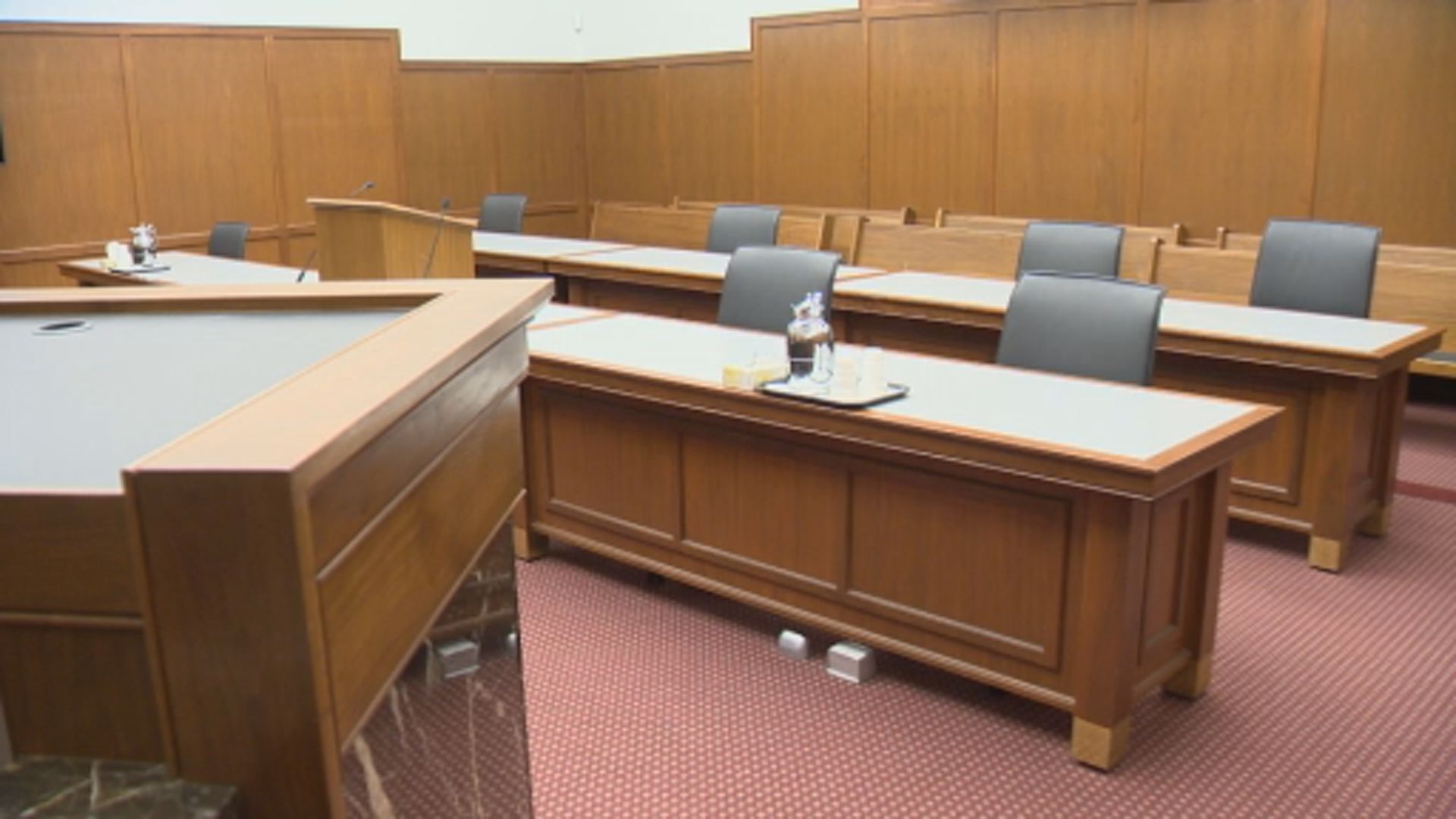 Click to play video: 'Supreme Court to re-examine notwithstanding clause'