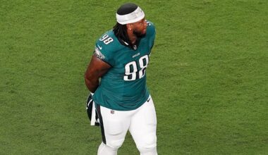 Eagles’ Jalen Carter ejected for spitting on Dak Prescott 6 seconds into NFL season opener