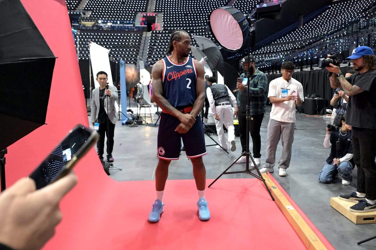 Kawhi Leonard’s media day response shows the art of the Clippers blocking out the noise