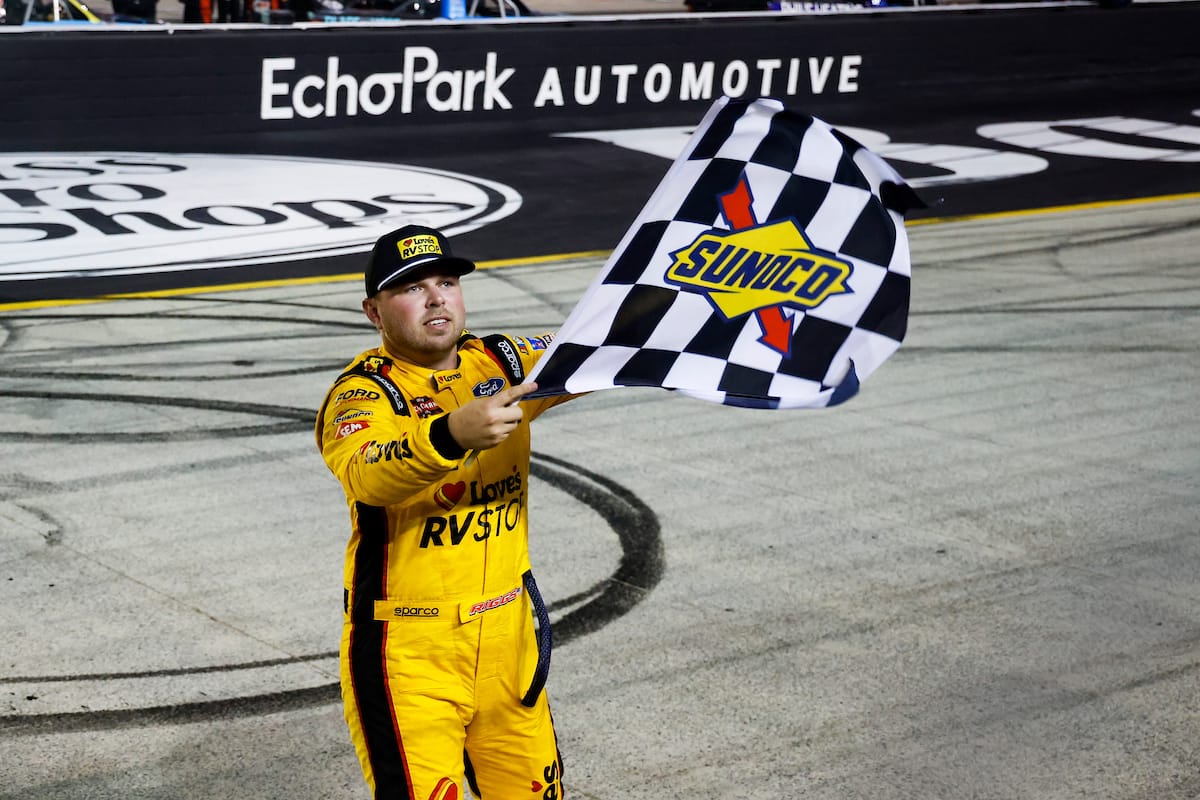Layne Riggs rallies to win NASCAR Truck race at Bristol, advances in Playoffs