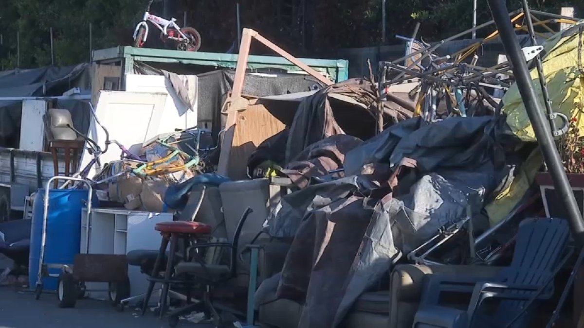 Man pleads for help with trash piles, encampment in downtown LA – NBC Los Angeles