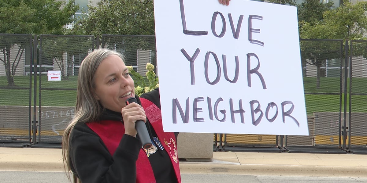 Hundreds protest against federal presence in Rockford, Chicago