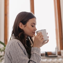 If you start your day with a hot drink, psychologists say you probably have these 7 common traits