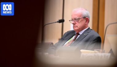 Anti-corruption chief Paul Brereton continued defence consulting after declaring he had resigned from role