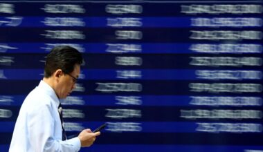 Asia markets stabilise as Fed comments, jobs data point to cuts
