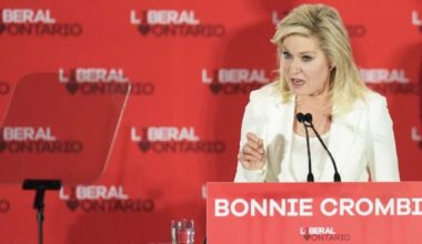 Bonnie Crombie to resign as Ontario Liberal leader after weak show of support