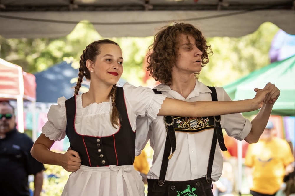 Kingwood Oktoberfest dancers