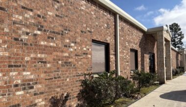 Exterior of building to be used for Atascocita community center