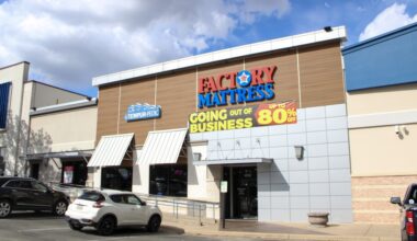 All Factory Mattress locations are selling merchandise for up to 80% off as part of its closing sale. (Dacia Garcia/Community Impact)