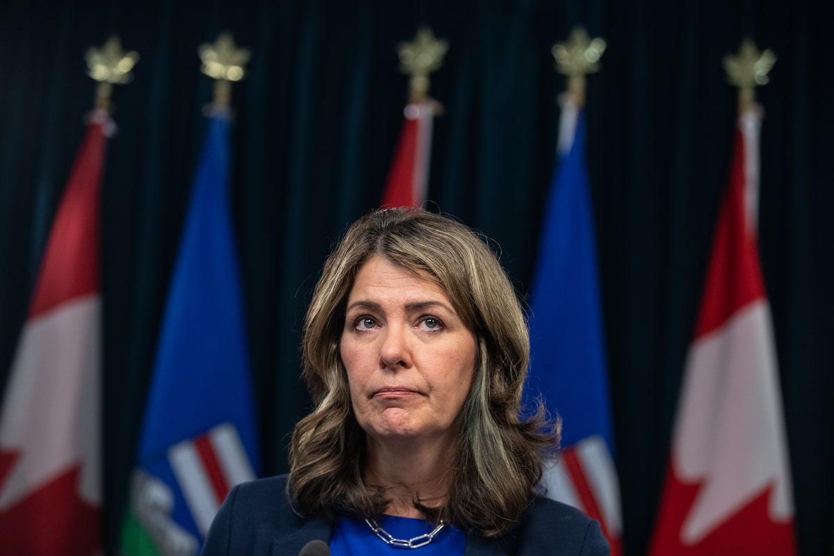 Alberta to use notwithstanding clause on its three transgender laws, leaked memo shows