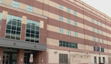 Houston Pine Valley: Man allegedly stabs roommate to death; police seeking more information