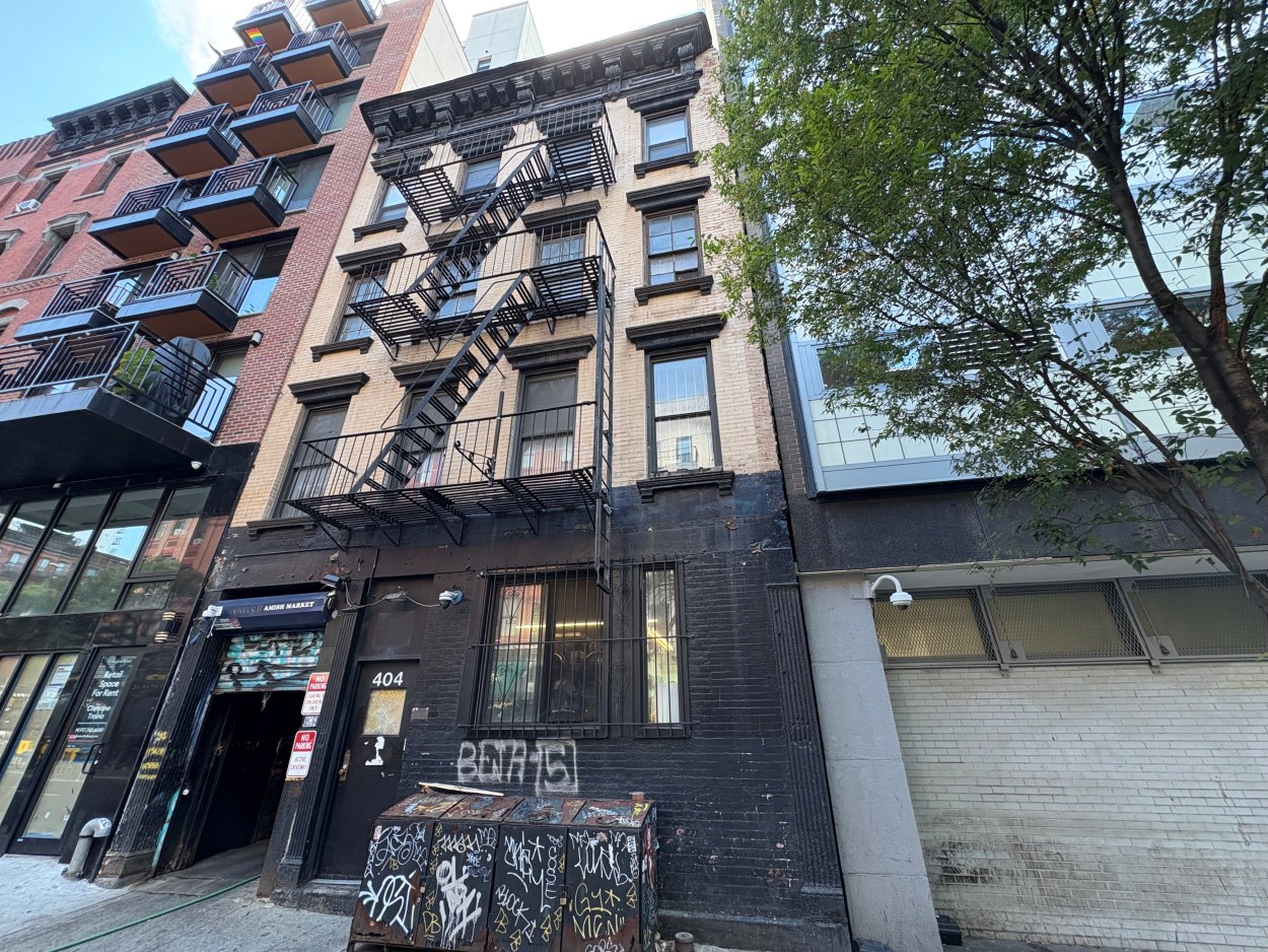 404 W50th St