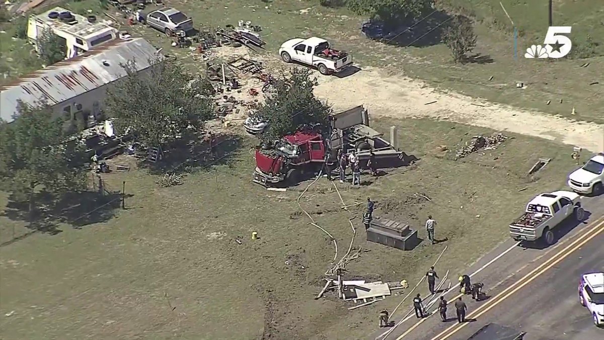 Firefighters injured in rollover truck accident in Quinlan – NBC 5 Dallas-Fort Worth