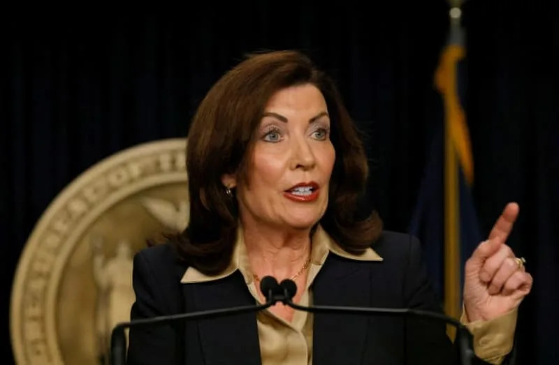 New York Governor Kathy Hochul speaks at a press conference in Manhattan in New York City, U.S., February 20, 2025. (credit: REUTERS/BRENDAN MCDERMID)