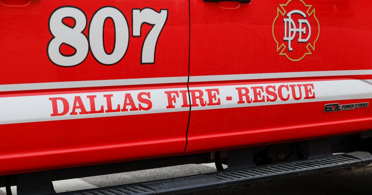 Crews responding to fire at Old East Dallas storage facility