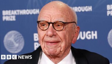 Murdochs reach deal in succession battle