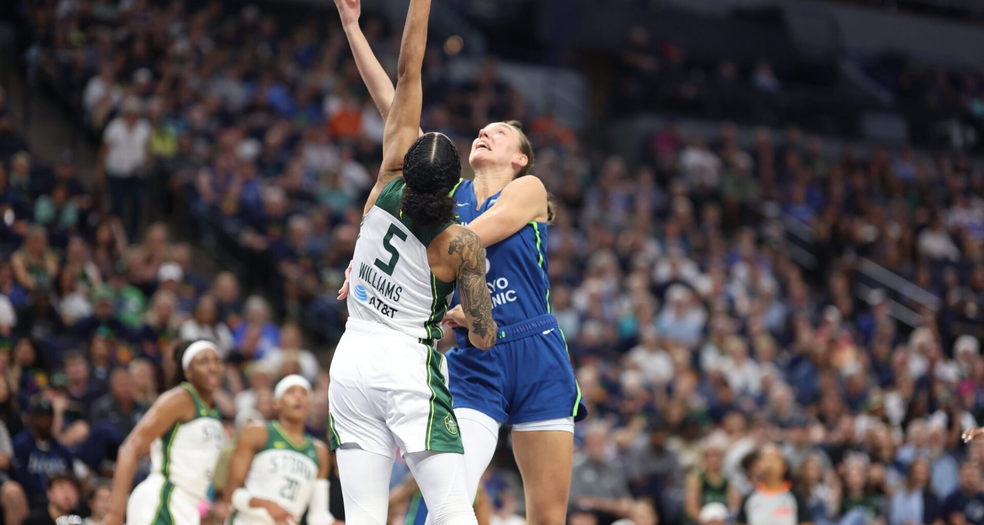 Seattle Storm make case for Gabby Williams to be DPOY