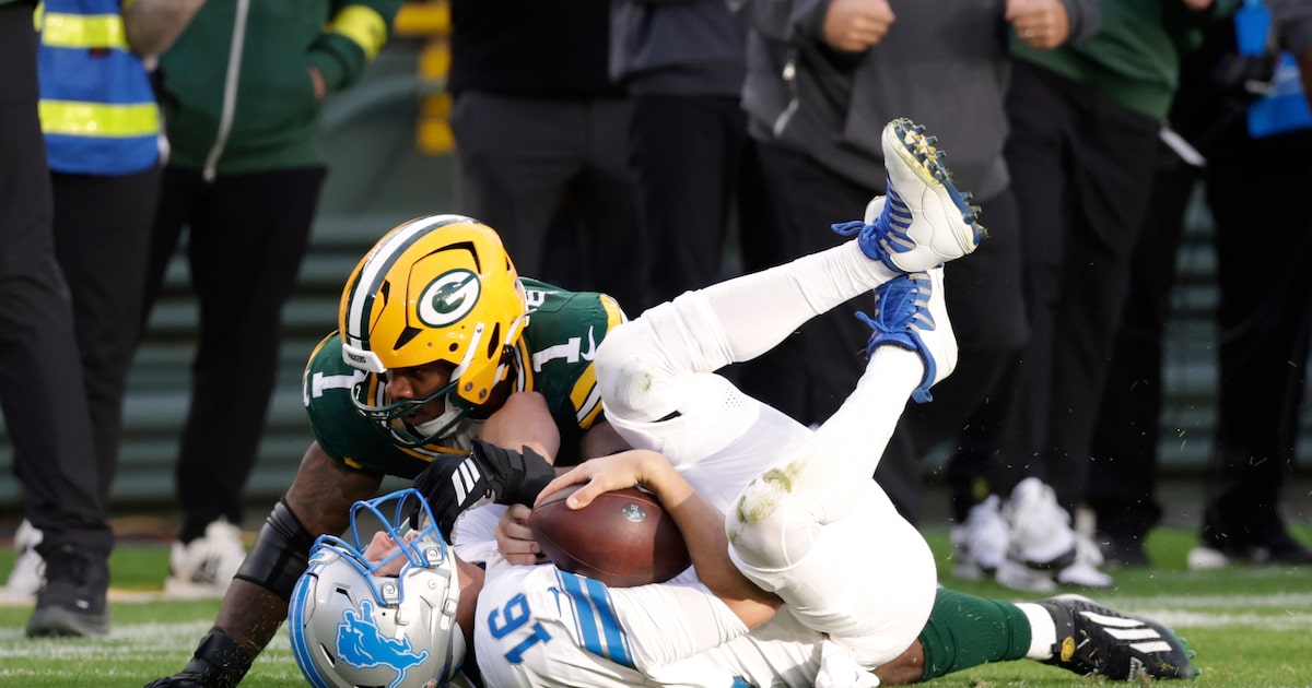 Ex-Cowboys star Micah Parsons posts first sack as a Green Bay Packer