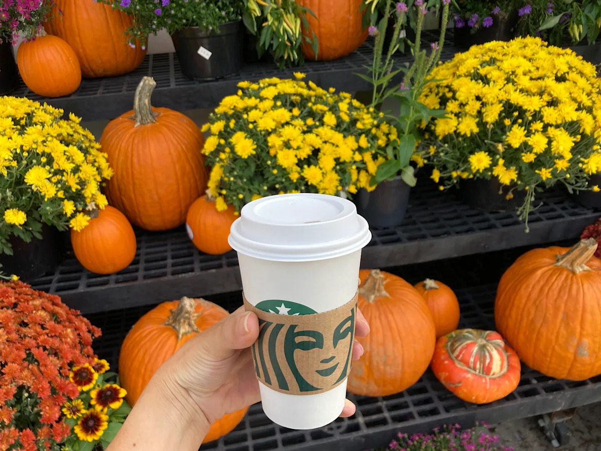 Pumpkin spice lattes aren’t the unhealthiest fall drink for your health — a dietitian ranks 10 of the best and worst from Starbucks, Tim Hortons and Second Cup