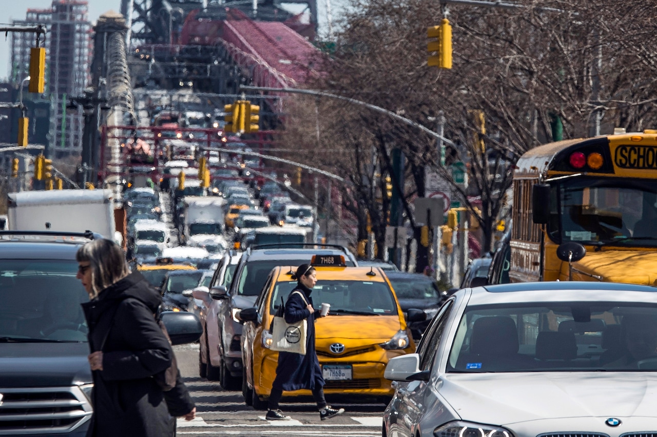 Even NYC DOT knows that ‘universal daylighting’ parking bill is madness (opinion)