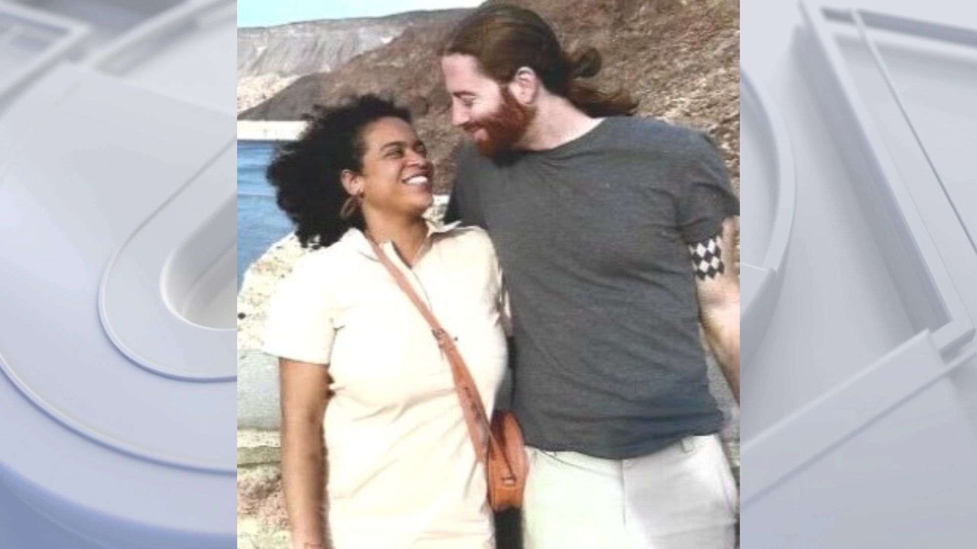 Man says his wife got detained during green card meeting