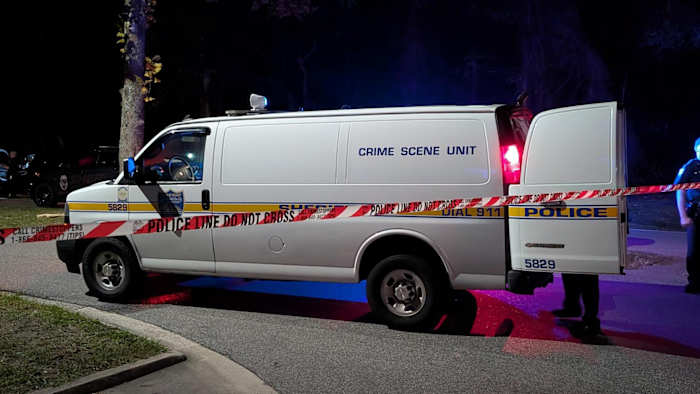 Man dies when car hits tree on Joeandy Road: JSO