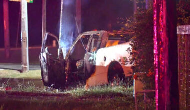 Deputies search for driver who fled crash in Northeast Harris County