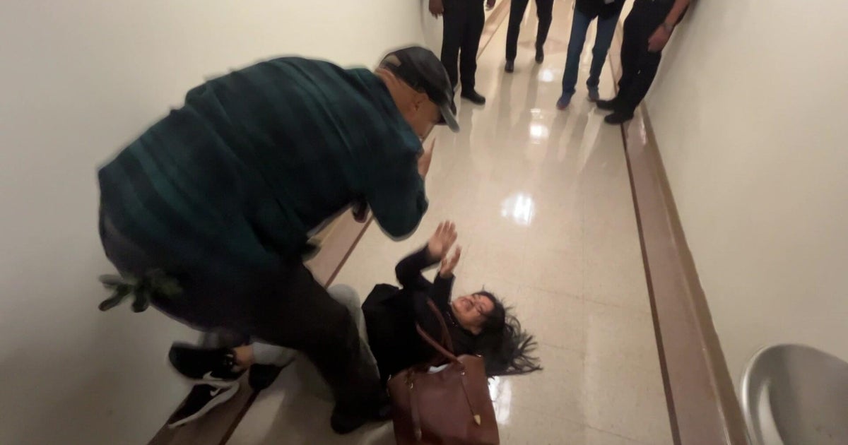 NYC comptroller says video shows ICE agent's altercation with wife of detainee
