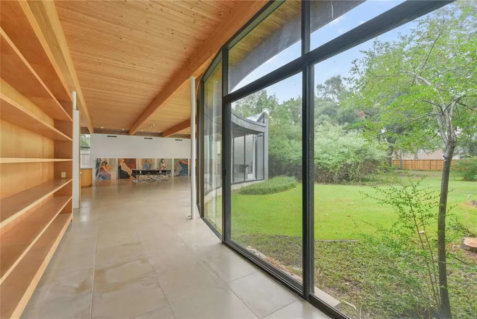 The interior of late architect Victor Lundy's home. (Pro House Photos/For Martha Turner Sotheby's International Realty )