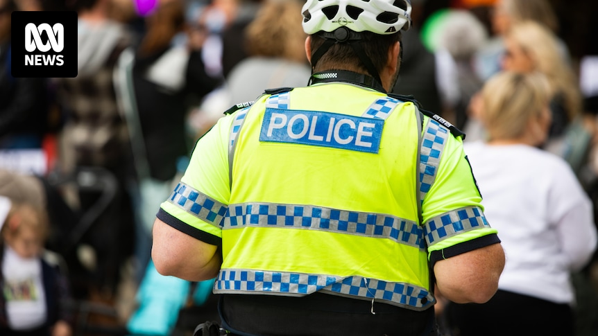 WA Police officers subject to restraining orders desk-bound under gun reforms, union says