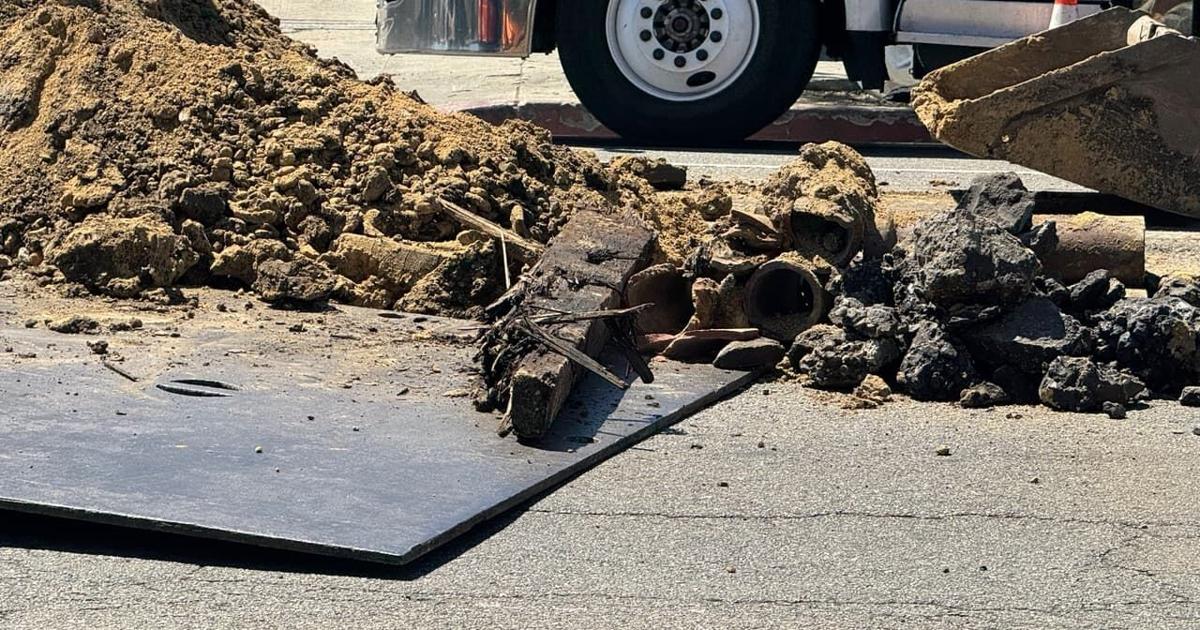 Old, wooden railroad tie unearthed in Echo Park? | News Briefs