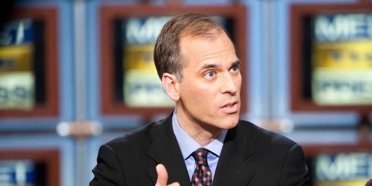 Recession Outlook: Mark Zandi Says Weak Jobs Report Confirms Economy Fear