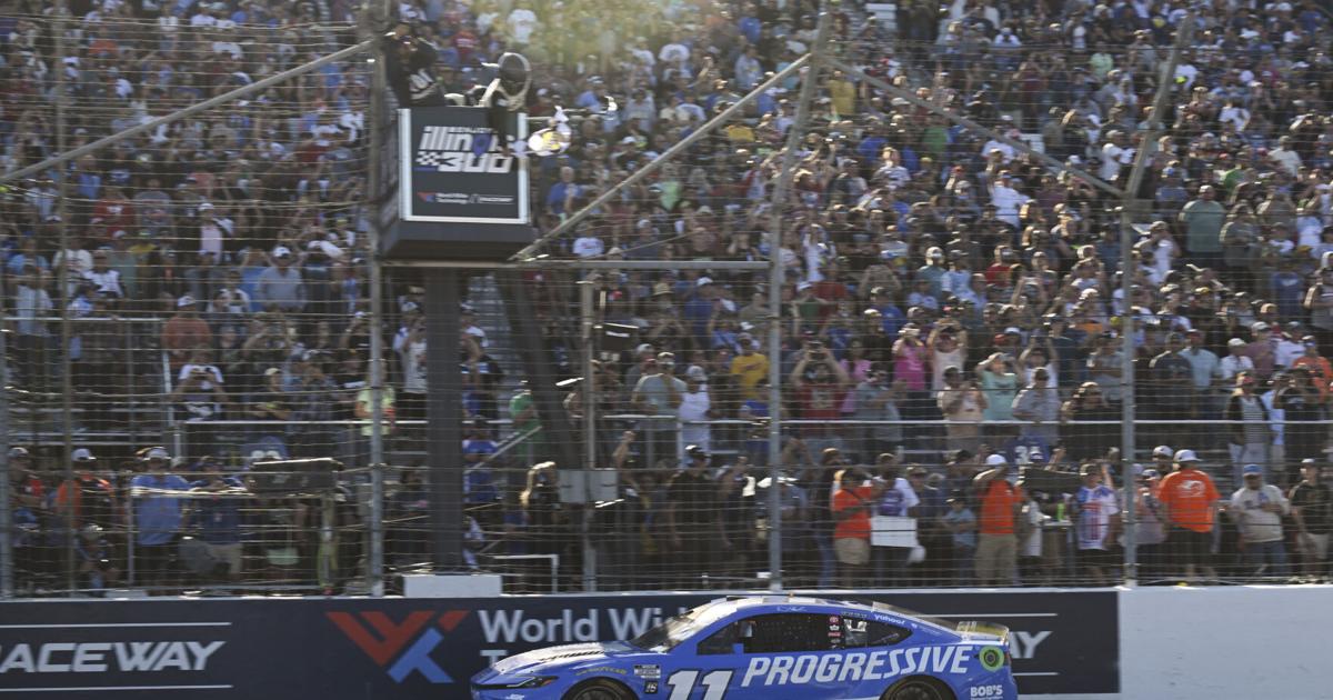 Toyotas turning heads with speed in NASCAR playoffs. 'They're ridiculously fast,' Joey Logano says | National Sports