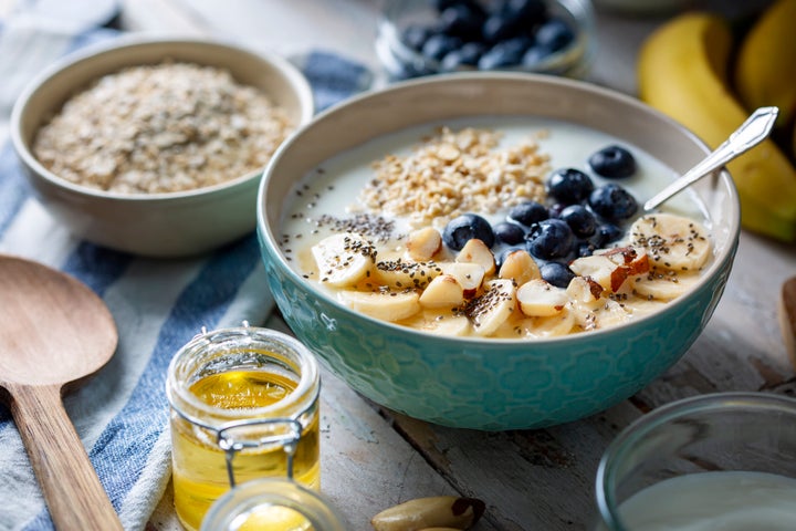 There's a big difference between oatmeal and instant oatmeal when it comes to nutrition.