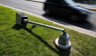 16 speed cameras cut down overnight, as Doug Ford says they’re ‘nothing but a tax grab’ - Toronto Star