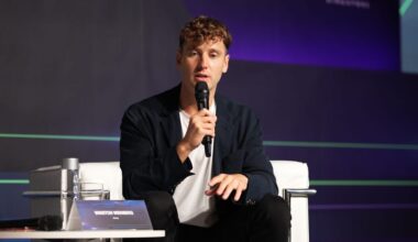 Harvey's CEO Tells BI: Don't Sleep on Junior Lawyers in AI Era