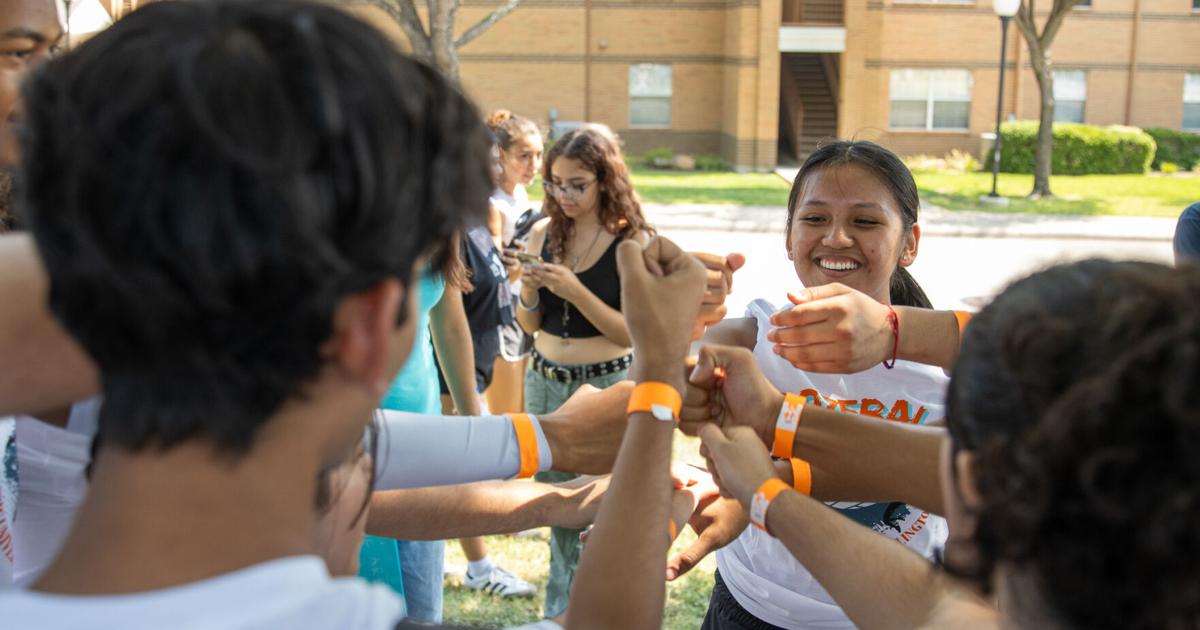 How UTA is handling its record freshman class | Campus