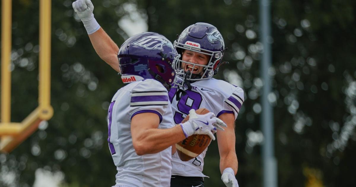Division III College Football: Warhawks playing turnover-free football during 3-0 start - GazetteXtra