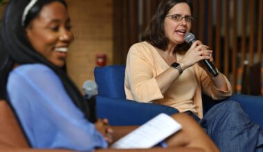UTA president discusses free speech, University Center renovations, ICE at Cookies with Cowley | Campus