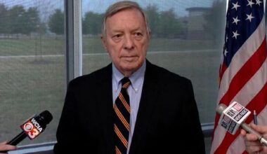 Capitol News Illinois | Durbin hopes to meet with ICE this week about Chicago-area raids | Politics