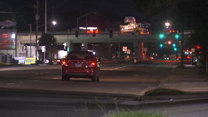 Man shot in the head while driving on Edgewood Avenue: JSO