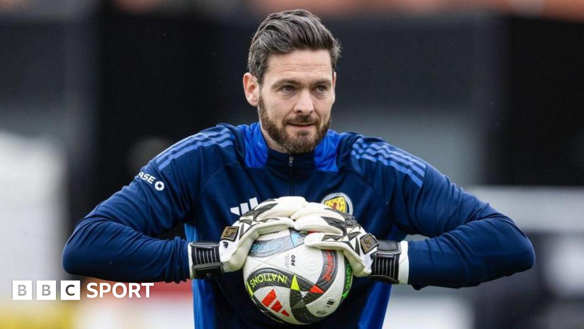 Scotland goalkeeper Craig Gordon