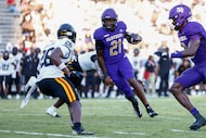 Prairie View A&M quarterback Tevin Carter (21) runs the ball for a touchdown during the...