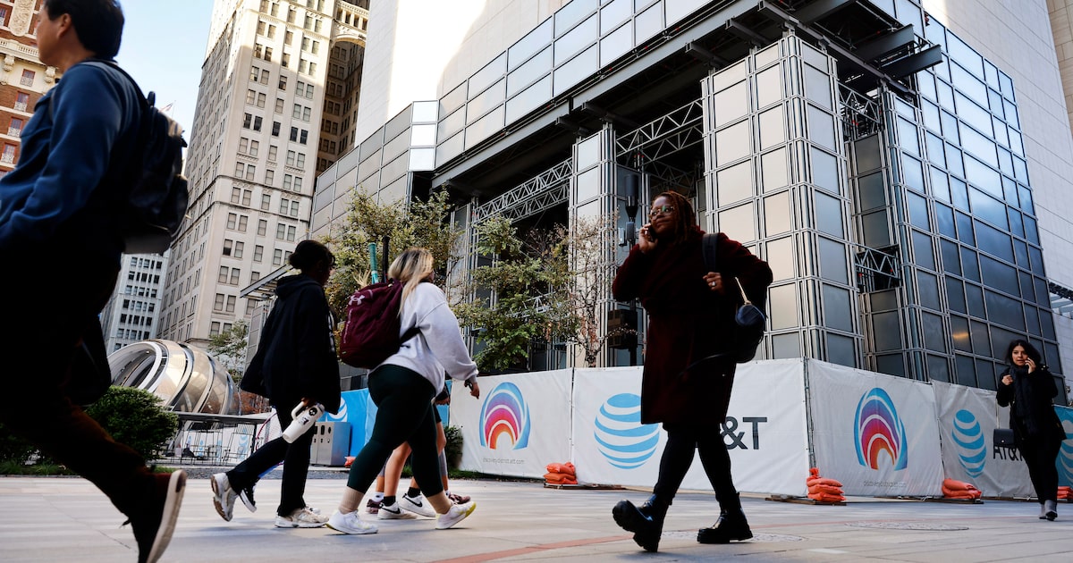 Dallas wins big with Scotiabank, but what about AT&T?