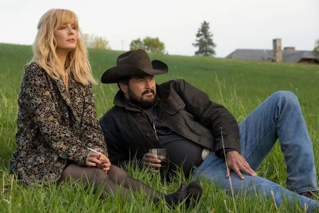 Paramount Network Kelly Reilly as Beth Dutton and Cole Hauser as Rip Wheeler on 'Yellowstone'